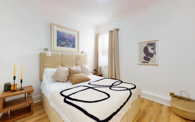 Park Lane Apartments - Clarges St