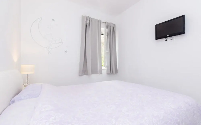 Apartment Lise Mokosica