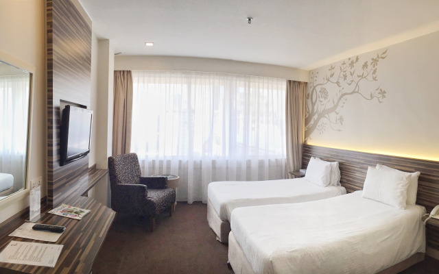 The 5 Elements Hotel