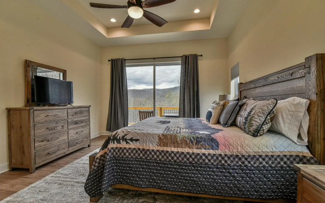 Arcadia Falls Retreat