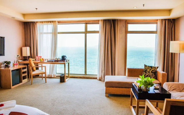 Titan Paradise Xiamen Hotel