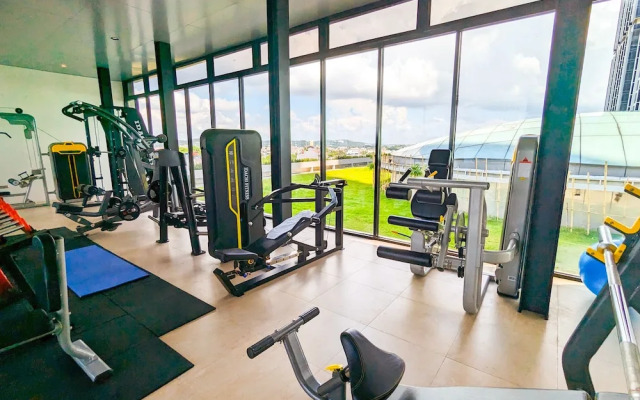 Lovina at Pollux Meisterstadt