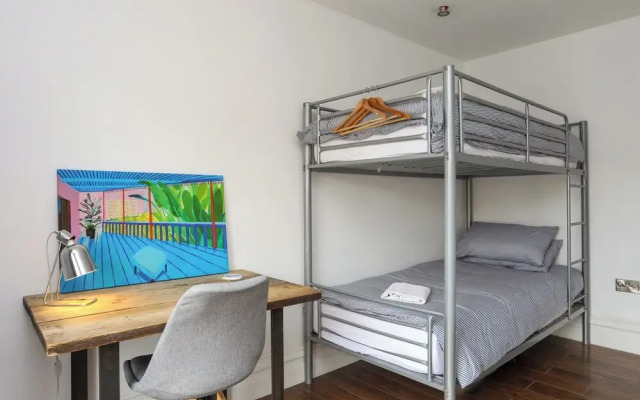 Harbourside Apartment