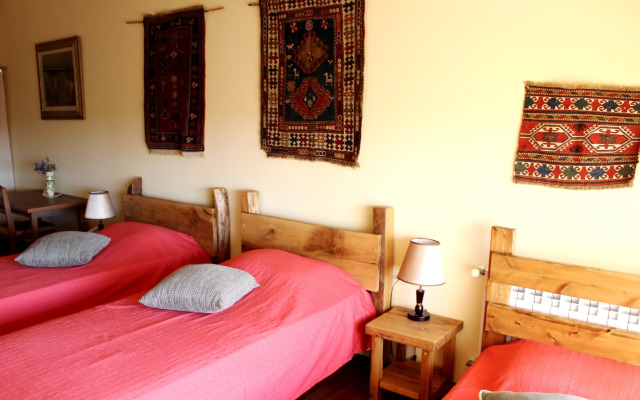 Silk Road Hotel