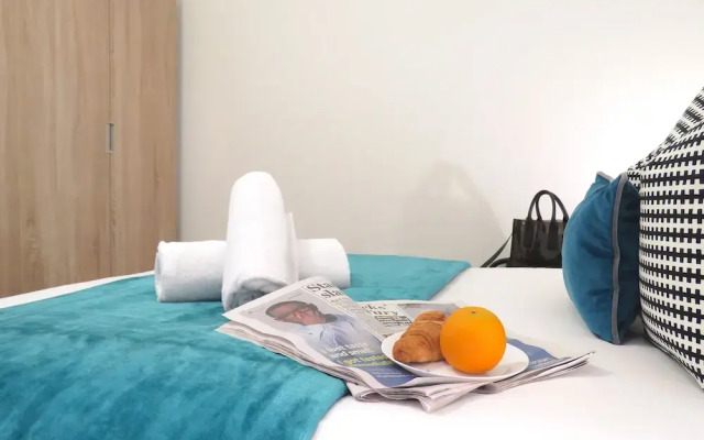 Tudors eSuite Grand Central Aparthotel