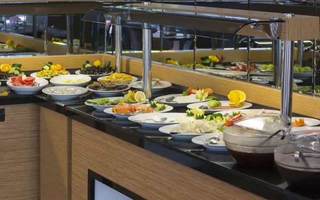 Volkan Hotel