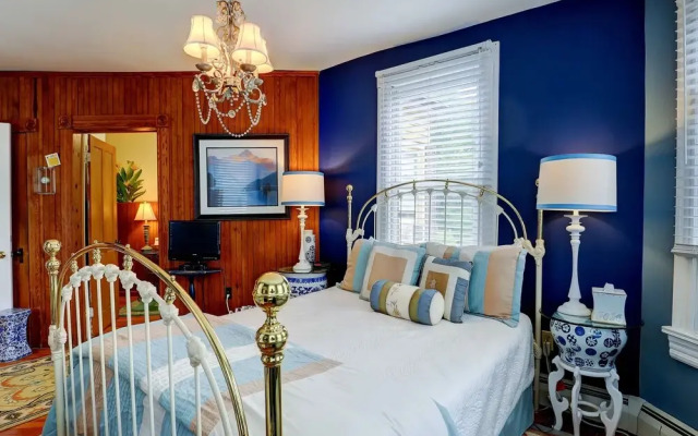 Fairlawn Inn