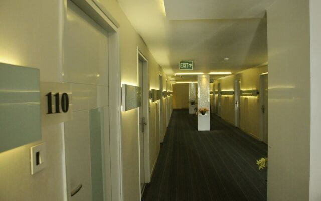 Capital O 1607 Ranas Residency
