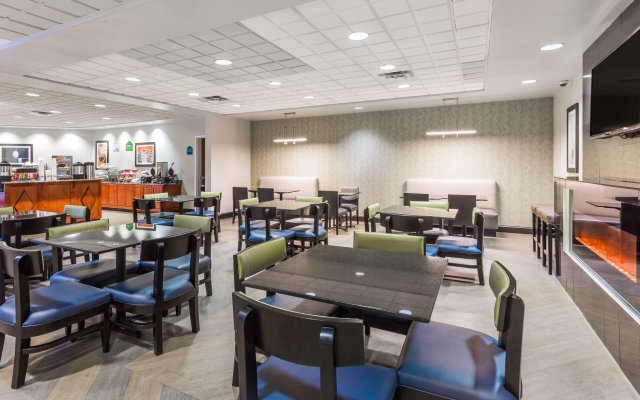 Wingate by Wyndham Chesapeake