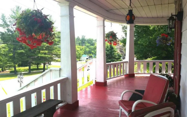 Bancroft Bed & Breakfast