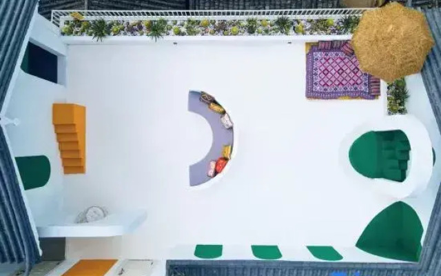 Muyu Light Luxury Homestay (Lijiang Ancient City Store)