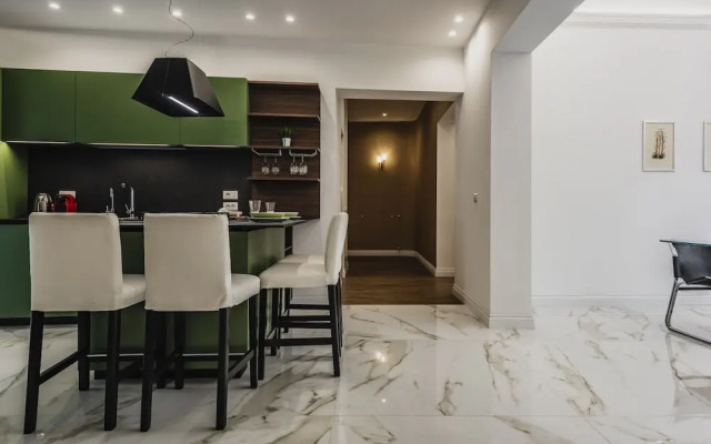 Upscale Urban Apartment