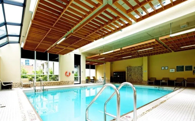 Landis Hotel & Suites