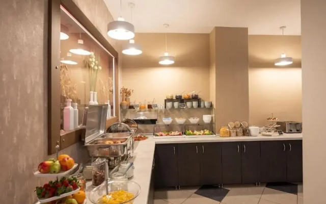 Hotel Akropol