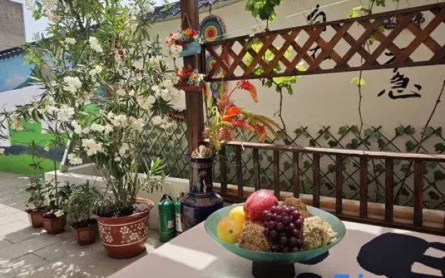 Yining Muzi Family Homestay