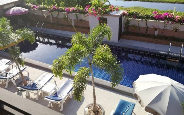 4Palms Resort