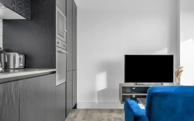 Modern Serviced Apartments near Ealing by MySquar
