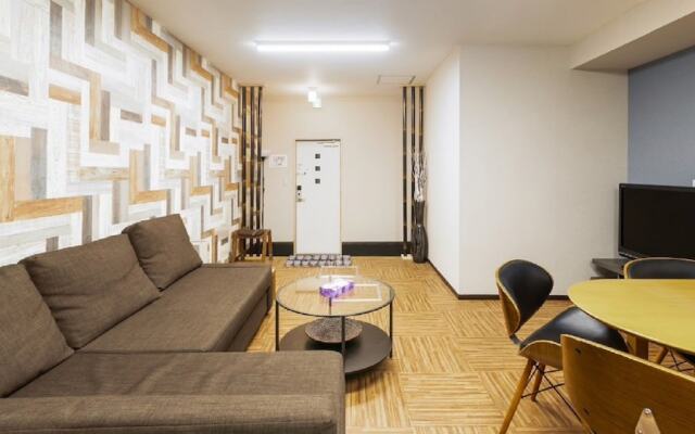 Senbonkita Terrace House