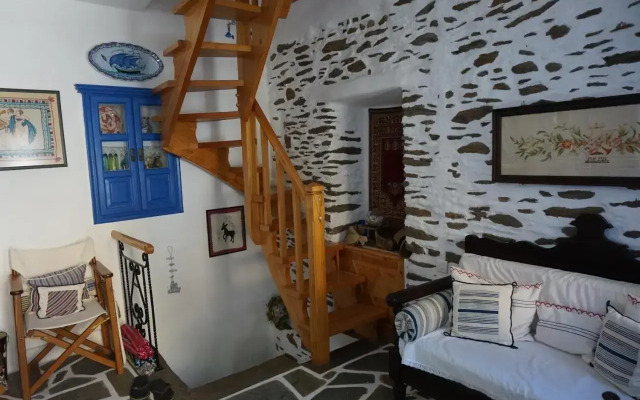 3-Level Doll House In Kea Ioulida/Chora Cyclades