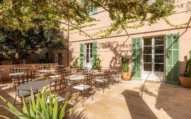 Yartan Boutique Hotel