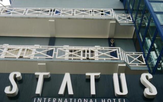 Status International Hotel