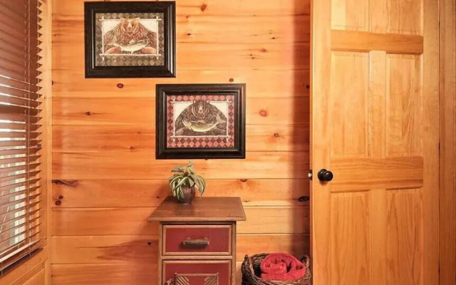 Dancing Bear Lodge