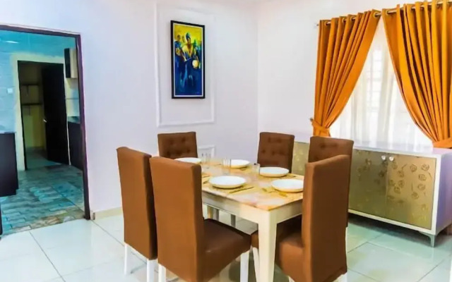 Pearl Exquisite Apartment