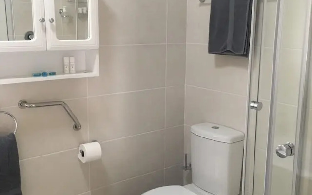 Madison House & Cottages