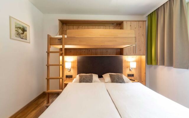 Luxury Chalet in Saalbach-hinterglemm With Sauna