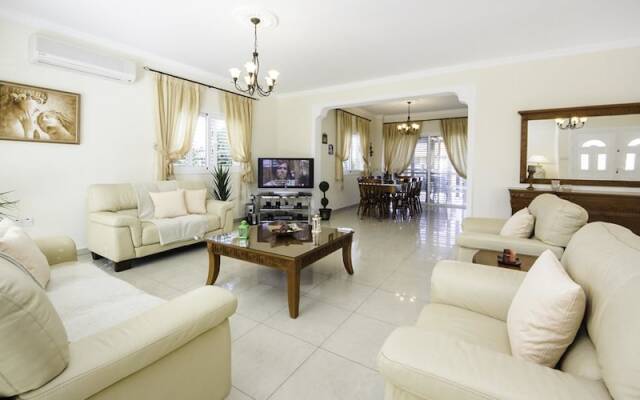 Oceanview Luxury Villa 116