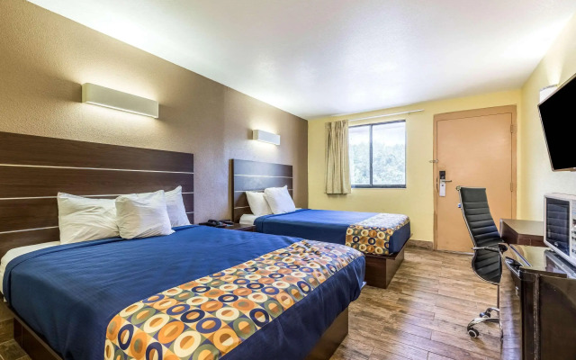 Rodeway Inn Fairgrounds - Casino