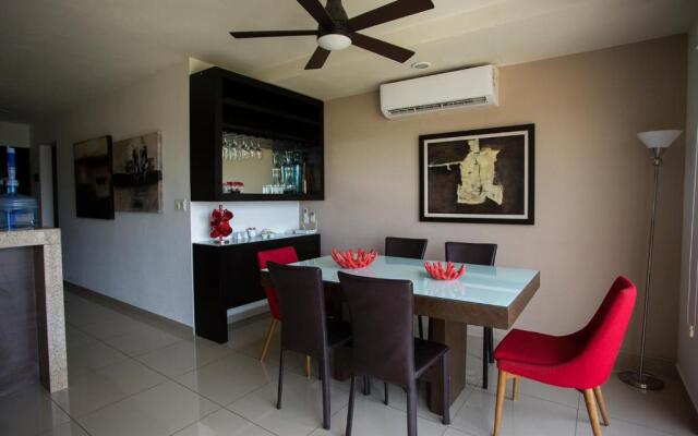 Pool View 3 Bedroom Apartment