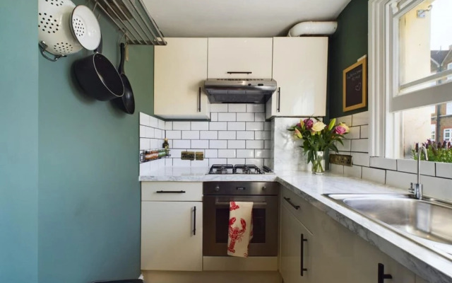 The Dalston Hideout - Captivating 2bdr Flat, London