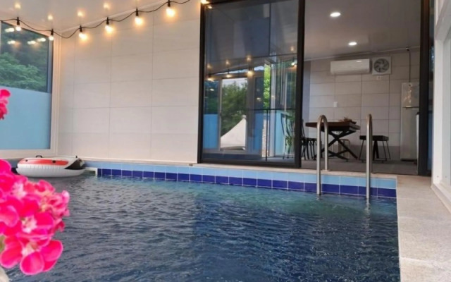 Poolvilla Gaewoolga Pension