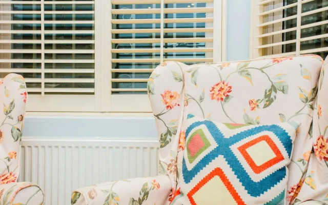 2 Bedroom Flat Sleeps 4 In Chelsea