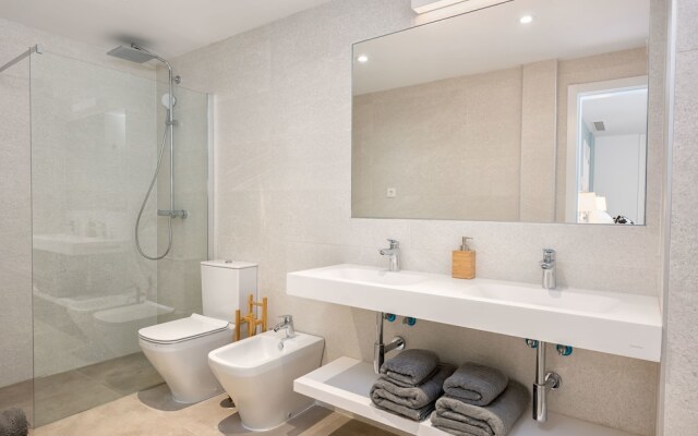 Solaga - Merced Suites