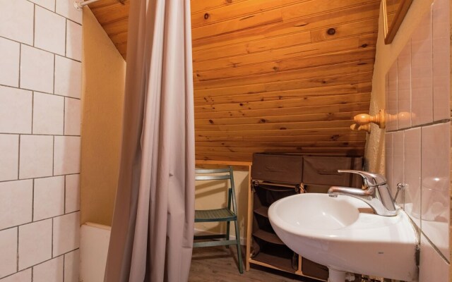 Modern Holiday Home in Marquay with a Private Swimming Pool