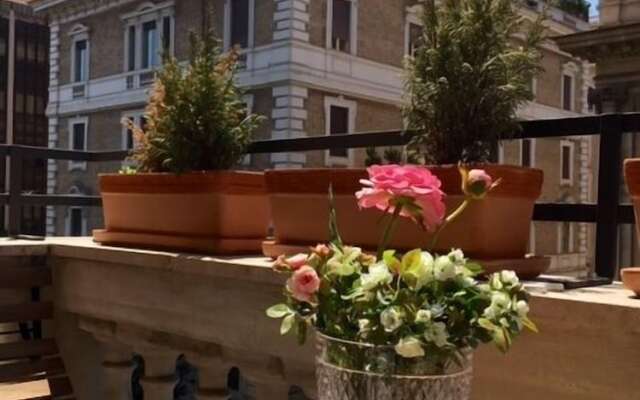 900 Piazza del Popolo