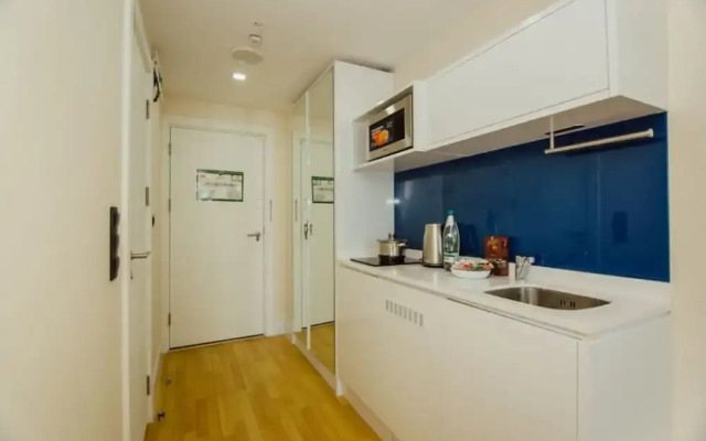 Royal Sea Breeze Apartment
