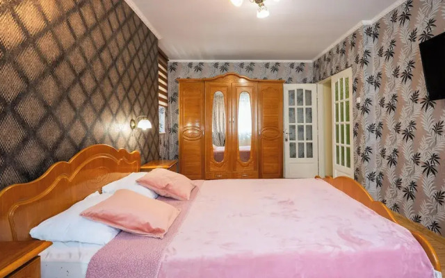 Noua Oasis BNB with parking