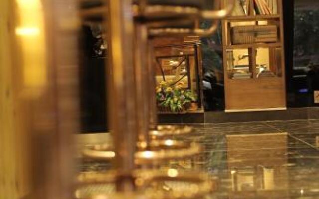 Wanfei Hotel (Longjiang Convention and Exhibition Center, Shunde, Foshan)