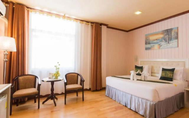 Korat Hotel (SHA Plus+)