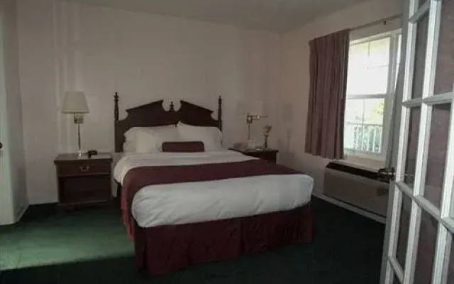 Cayo Grande Suites Hotel