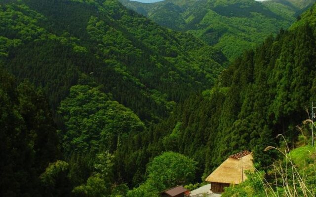 Tougenkyo-Iya-no-Yamazato