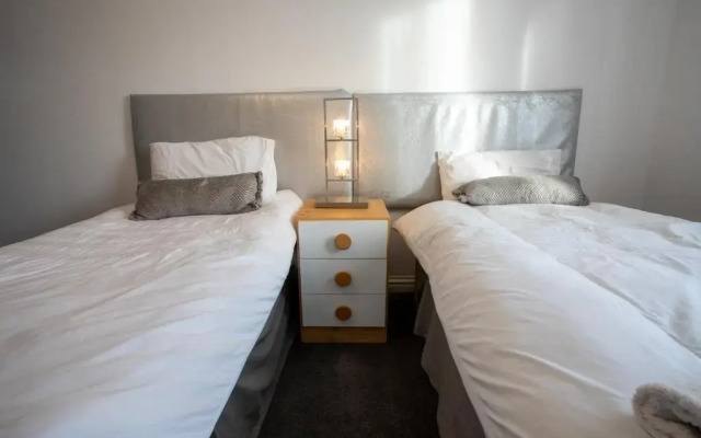 Denecroft apartments