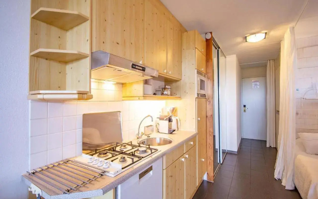 Apartment With Kitchen