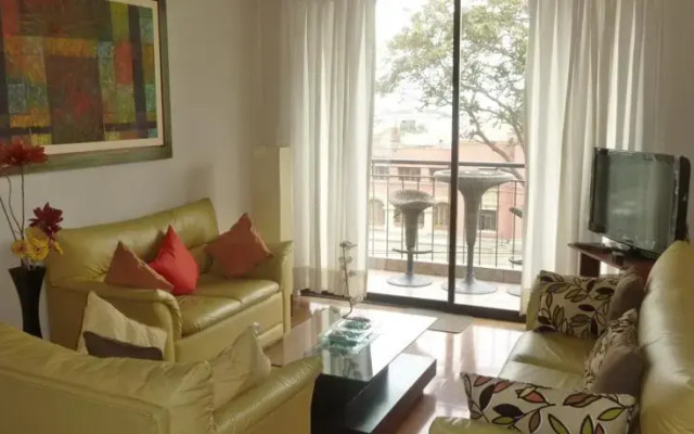 Laufperu Suites & Tours