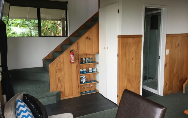Grafton Cottage & Chalets
