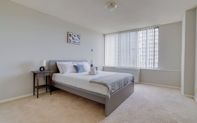 Awesome 2 BR Condo Crystal City