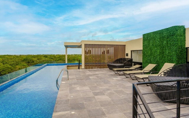 New Chic Studio Space with Jungle Roof Pool & Lounge